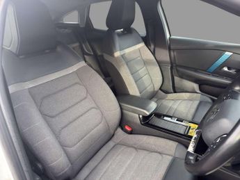 CITROEN C4 e-C4 Shine 5dr