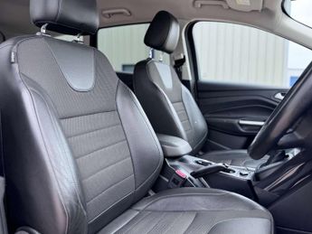 Ford KUGA 2.0 Kuga Titanium TDCi 4x4 Auto 4WD 5dr