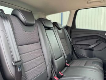 Ford KUGA 2.0 Kuga Titanium TDCi 4x4 Auto 4WD 5dr