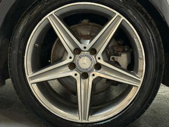 Mercedes-Benz C-CLASS 2.1 C220 AMG Line Bluetec Auto 4dr