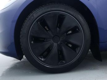 TESLA MODEL 3 Saloon 4dr Electric Auto RWD (208 ps)