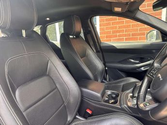 JAGUAR E-PACE 2.0 E-PACE R-Dynamic S D AWD Auto 4WD 5dr