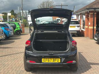 HYUNDAI I20 1.4 i20 SE MPI Auto 5dr