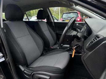 HYUNDAI I20 1.4 i20 SE MPI Auto 5dr