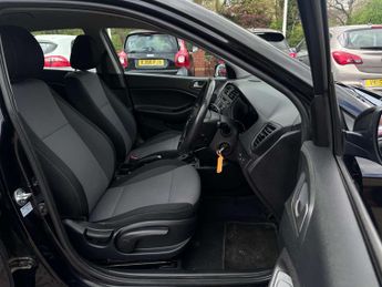 HYUNDAI I20 1.4 i20 SE MPI Auto 5dr