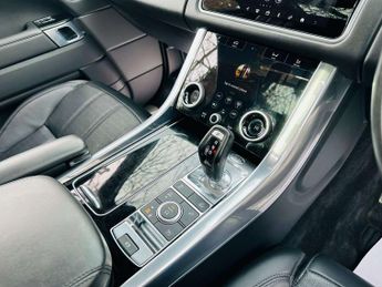 LAND ROVER RANGE ROVER SPORT 3.0 Range Rover Sport Autobiography Dynamic SDV6 Auto 4WD 5dr
