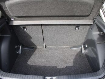 SKODA FABIA 1.0 TSI SE Comfort Auto 5dr