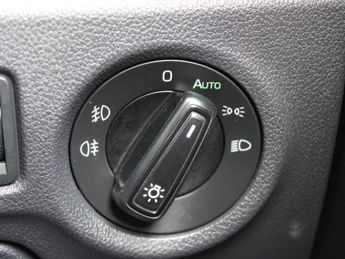 SKODA FABIA 1.0 TSI SE Comfort Auto 5dr