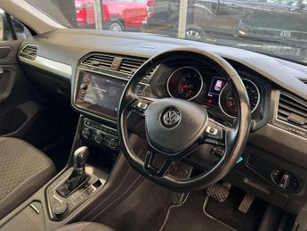 VOLKSWAGEN TIGUAN 1.4 Tiguan SE Nav TSi 4Motion Semi-Auto 4WD 5dr