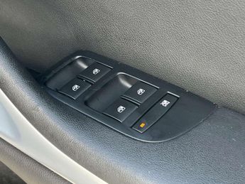 VAUXHALL ZAFIRA TOURER 1.4 Zafira Tourer SRi Nav T Automatic 5dr - NATIONAL DELIVERY*