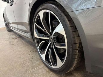 AUDI A4 2.9 RS 4 TFSI Quattro Auto 4WD 5dr