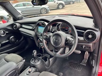 MINI HATCH 1.5 Cooper Sport Auto 3dr