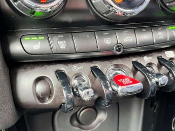 MINI HATCH 1.5 Cooper Sport Auto 3dr