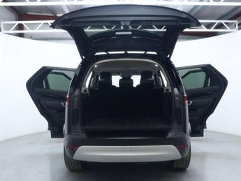 LAND ROVER DISCOVERY 3.0 Discovery HSE D MHEV Auto 4WD