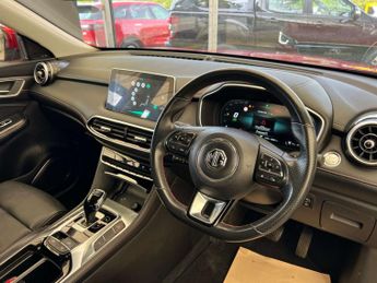 MG HS 1.5 MG HS Excite PHEV Auto 5dr