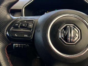 MG HS 1.5 MG HS Excite PHEV Auto 5dr