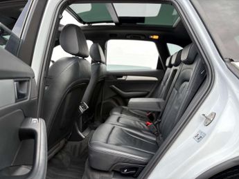 Audi Q5 2.0 Q5 S Line+ TDI Quattro Auto 4WD 5dr