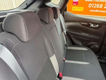 Nissan Qashqai 1.3 Qashqai Acenta Premium DiG-T Semi-Auto 5dr