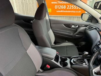 Nissan Qashqai 1.3 Qashqai Acenta Premium DiG-T Semi-Auto 5dr