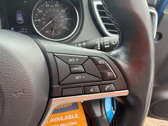 Nissan Qashqai 1.3 Qashqai Acenta Premium DiG-T Semi-Auto 5dr