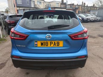 Nissan Qashqai 1.3 Qashqai Acenta Premium DiG-T Semi-Auto 5dr