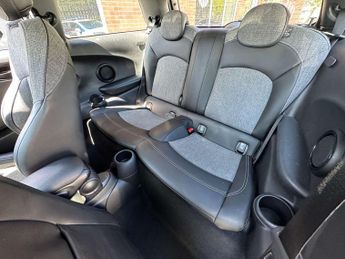 MINI HATCH Cooper S Electric Level 2 3dr