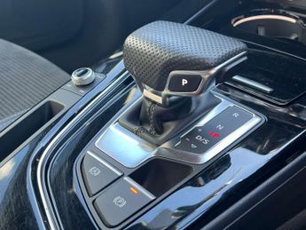 AUDI A4 2.0 A4 Black Edition 35 TDI MHEV Semi-Automatic 4dr ★NATIONAL DE