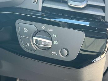 AUDI A4 2.0 A4 Black Edition 35 TDI MHEV Semi-Automatic 4dr ★NATIONAL DE