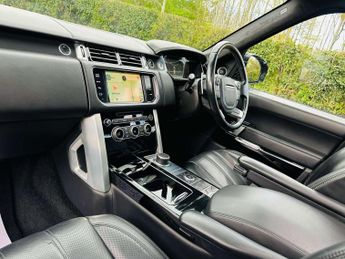 LAND ROVER RANGE ROVER 4.4 Range Rover Autobiography SDV8 Auto 4WD 5dr