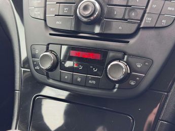 Vauxhall INSIGNIA 2.0 Insignia SRi Nav CDTi ecoFLEX 5dr