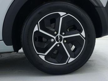 KIA NIRO 1.6h GDi 2 SUV 5dr Petrol Hybrid DCT Euro 6 (s/s) (139 bhp)