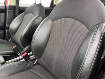 MINI COUNTRYMAN 1.6 Countryman Cooper Auto 5dr