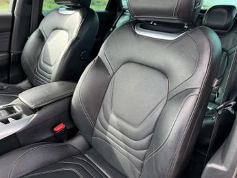 CITROEN DS5 2.0 DS5 D Sport HDi Auto 5dr