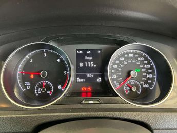 VOLKSWAGEN GOLF 1.4 Golf SE Nav TSi BlueMotion Technology Semi-Auto 5dr
