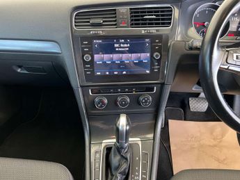 VOLKSWAGEN GOLF 1.4 Golf SE Nav TSi BlueMotion Technology Semi-Auto 5dr