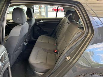 VOLKSWAGEN GOLF 1.4 Golf SE Nav TSi BlueMotion Technology Semi-Auto 5dr