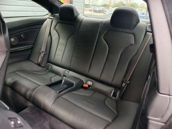 BMW M4 3.0 M4 Competition Edition Package Semi-Auto 2dr