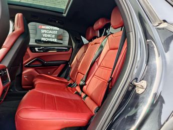 Porsche CAYENNE 3.0 Cayenne V6 Auto 4WD 5dr