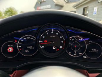 Porsche CAYENNE 3.0 Cayenne V6 Auto 4WD 5dr