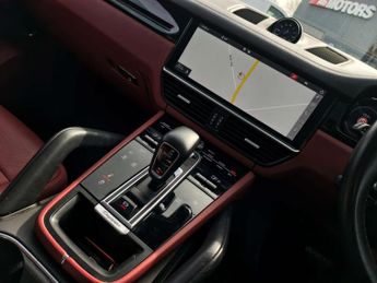 Porsche CAYENNE 3.0 Cayenne V6 Auto 4WD 5dr