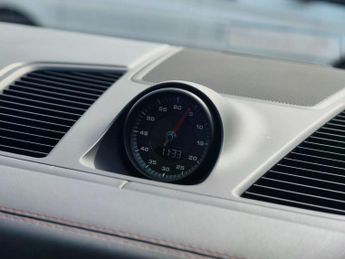 Porsche CAYENNE 3.0 Cayenne V6 Auto 4WD 5dr