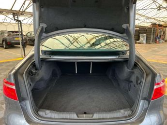 JAGUAR XF 2.0 XF Portfolio D AWD Auto 4WD 4dr