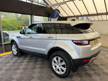 LAND ROVER RANGE ROVER EVOQUE 2.0 Range Rover Evoque SE Tech TD4 Auto 4WD 5dr
