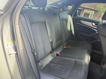 AUDI A6 2.0 A6 Black Edition 45 TFSI Quattro Semi-Auto 4WD 4dr