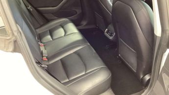 TESLA MODEL 3 Model 3 Long Range AWD 4WD 4dr