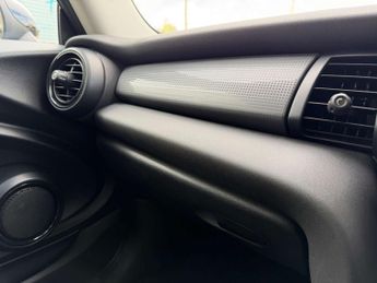 MINI HATCH 1.5 Cooper Classic Auto 3dr