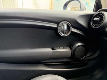 MINI HATCH 1.5 Cooper Classic Auto 3dr