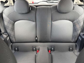 MINI HATCH 1.5 Cooper Classic Auto 3dr