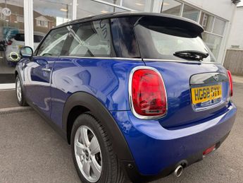 MINI HATCH 1.5 Cooper Classic Auto 3dr