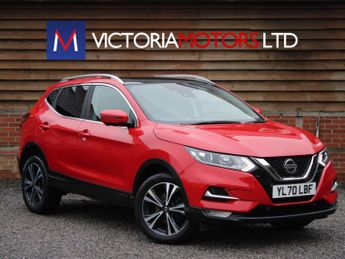Nissan Qashqai 1.3 DiG-T N-Connecta [PAN ROOF] 5dr